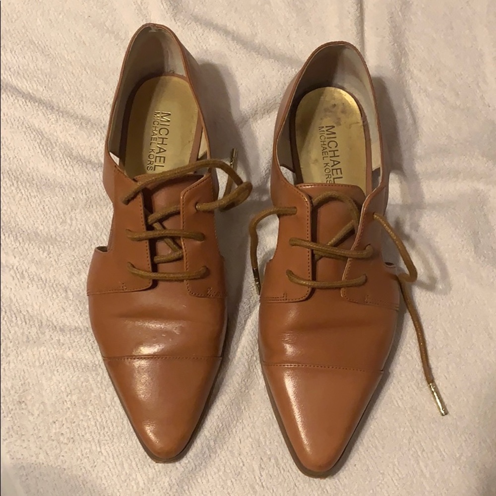 Michael Kors classic Female dress shoes